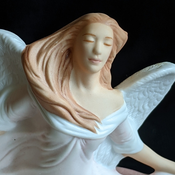 Hallmark Angel of Promise Ornament - Picture 6 of 13